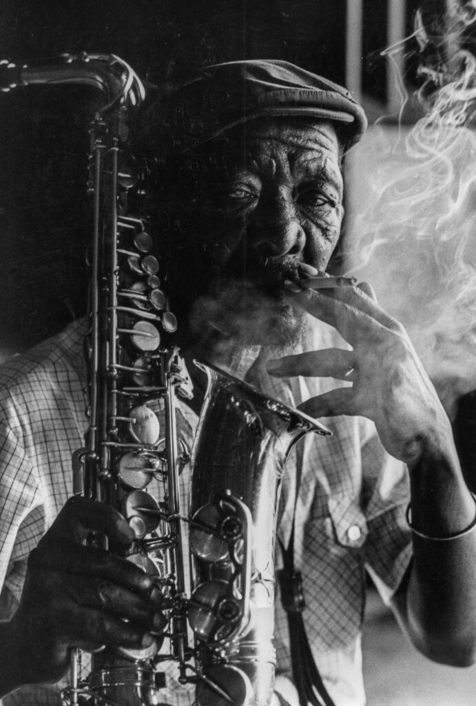 A GREAT DAY IN NEWTOWN: HISTORIC PHOTOSHOOT FOR KIPPIE MOEKETSI’S 100